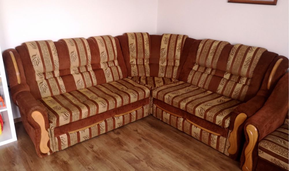 Komplet- kanapa narożna +fotel rozkładany dwuosobowy