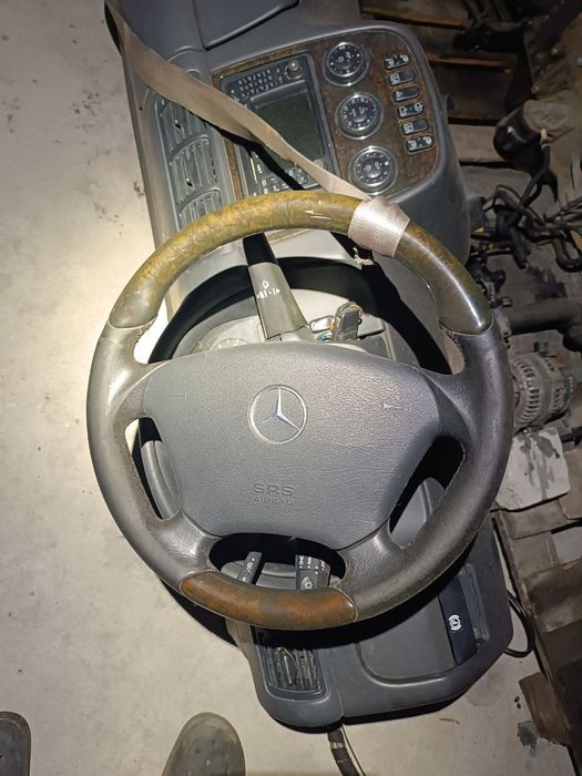 Mercedes-Benz Руль дерево