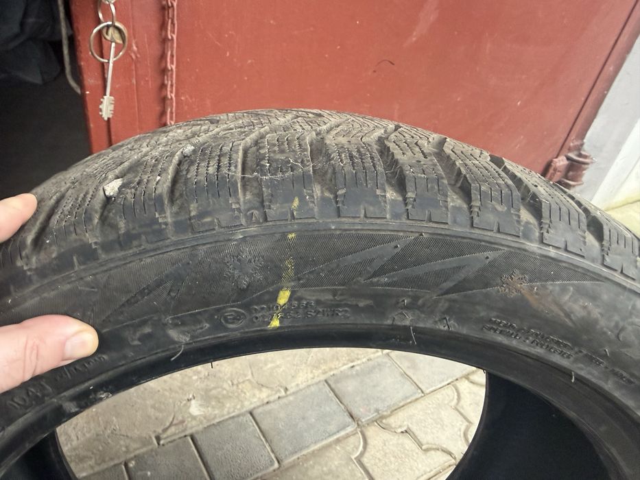 Шини Sailun 255 45 R19 зима  (як нові)