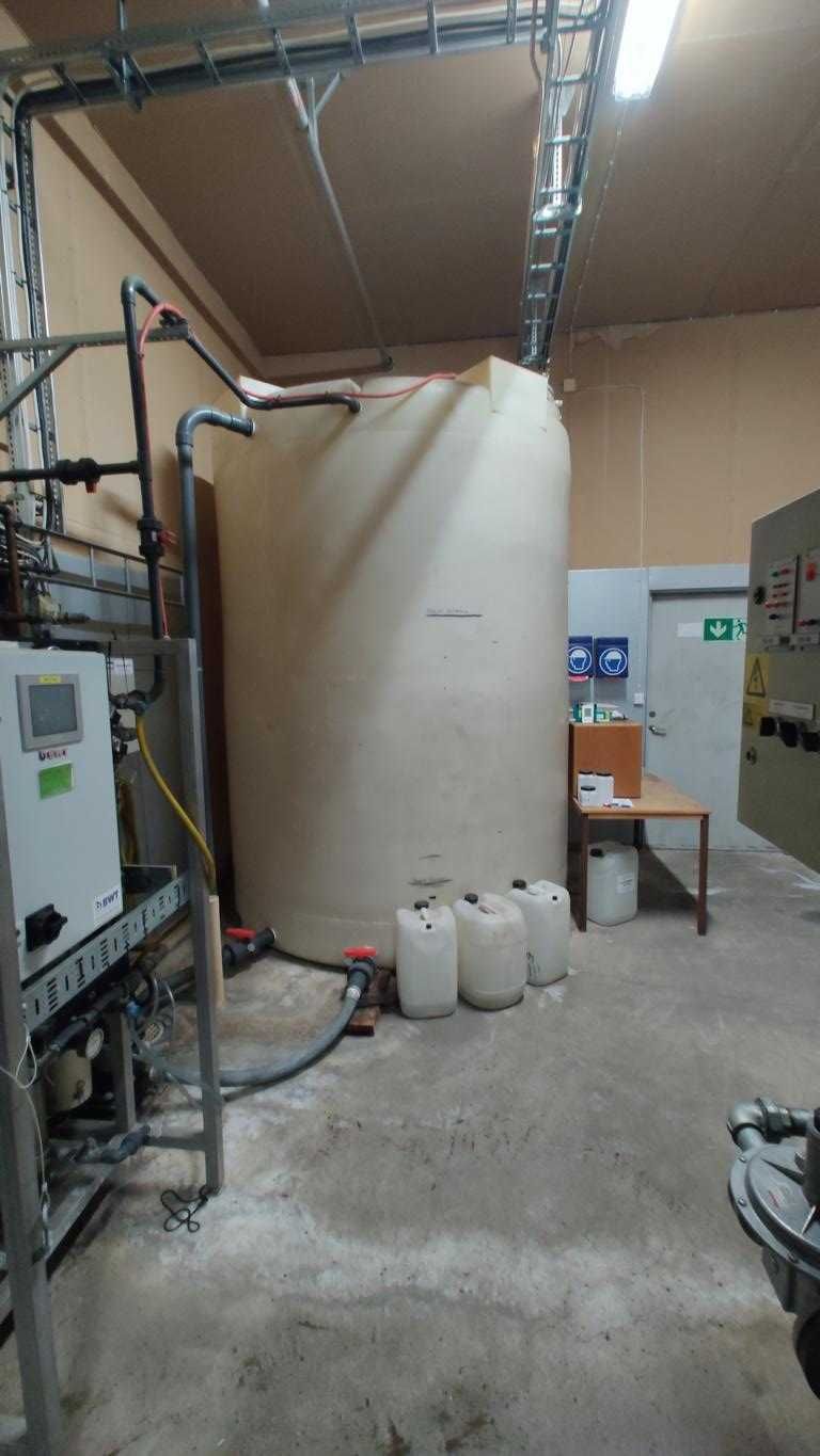 Generator pary: VEA mod. UNIVEX 25G H13 + system uzdatniania
wody