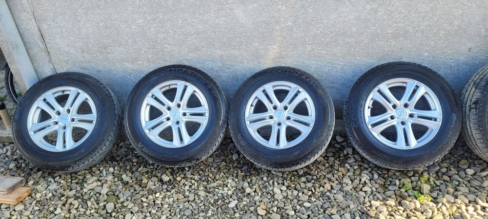 Шини, диски Віваро Трафік Прімастар