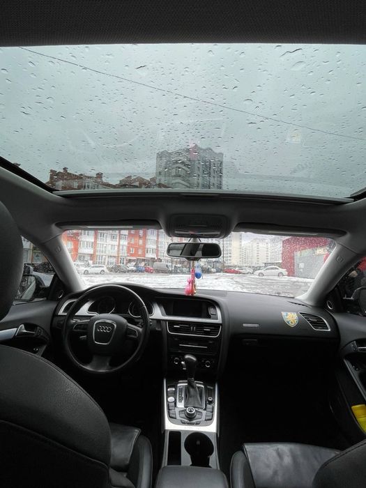 Audi A5 11рік 2.0