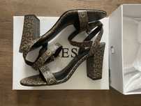 Nowe sandalki Guess roz 40 na obcasie
