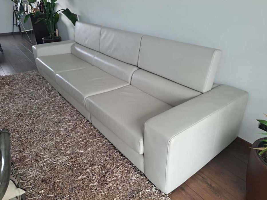 Sofá premium Estofal em Pele 4-5 Lugares - 305cm - Encosto Rebatível