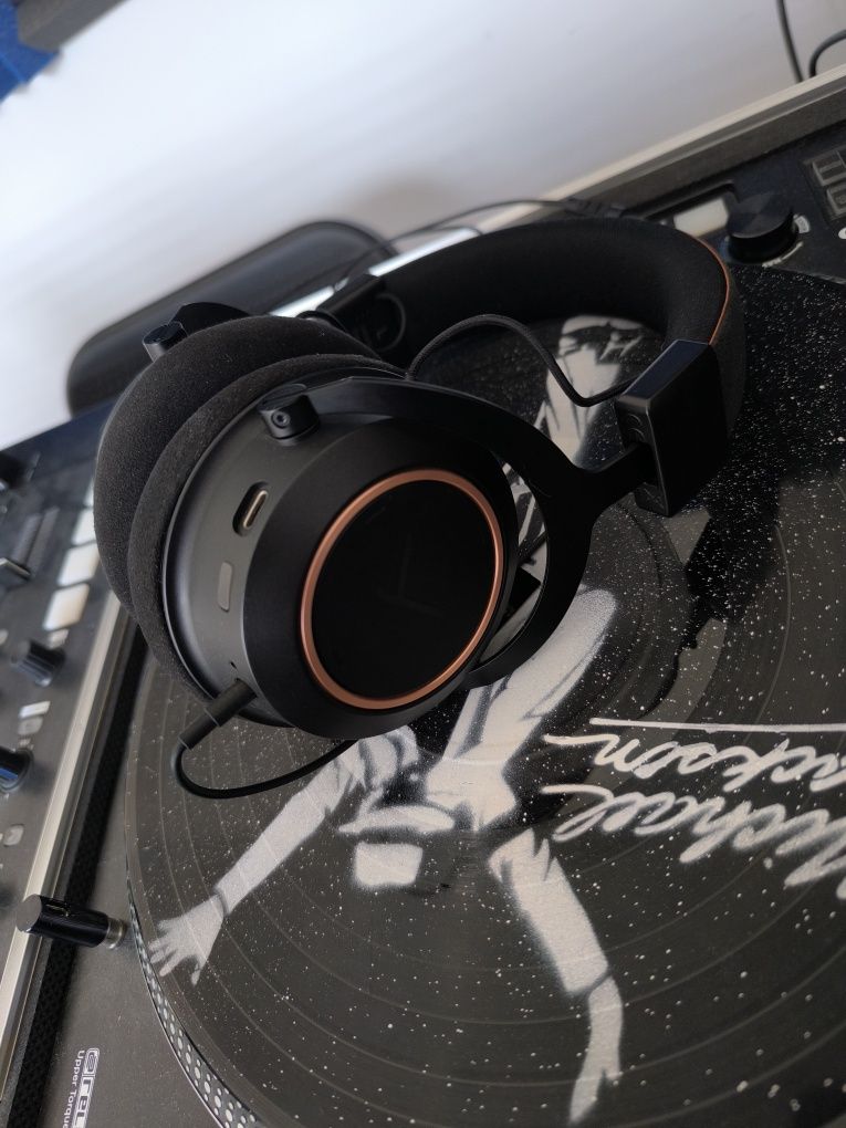 Beyerdynamic Amiron Wireless Copper