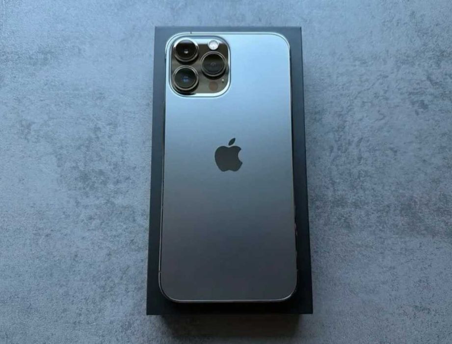 Apple iPhone 13 Pro Max 256 GB Graphite. Neverlock. Батарея 91%