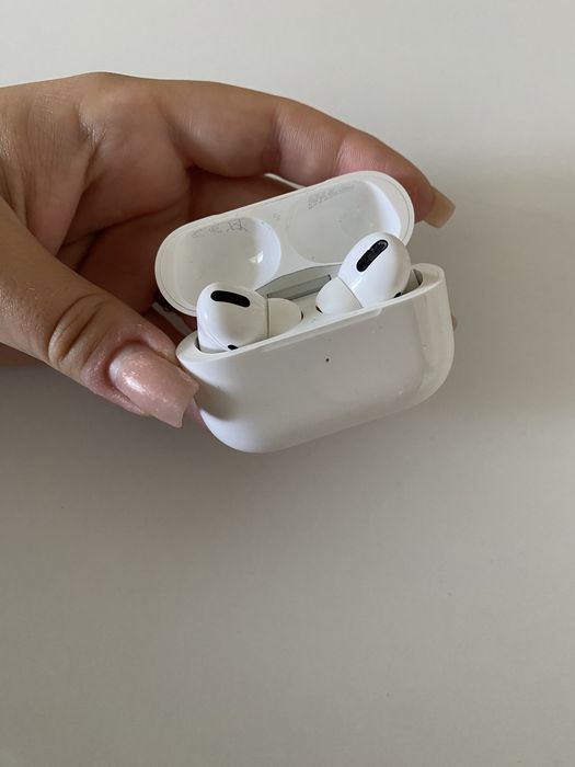 Навушники AirPods Pro