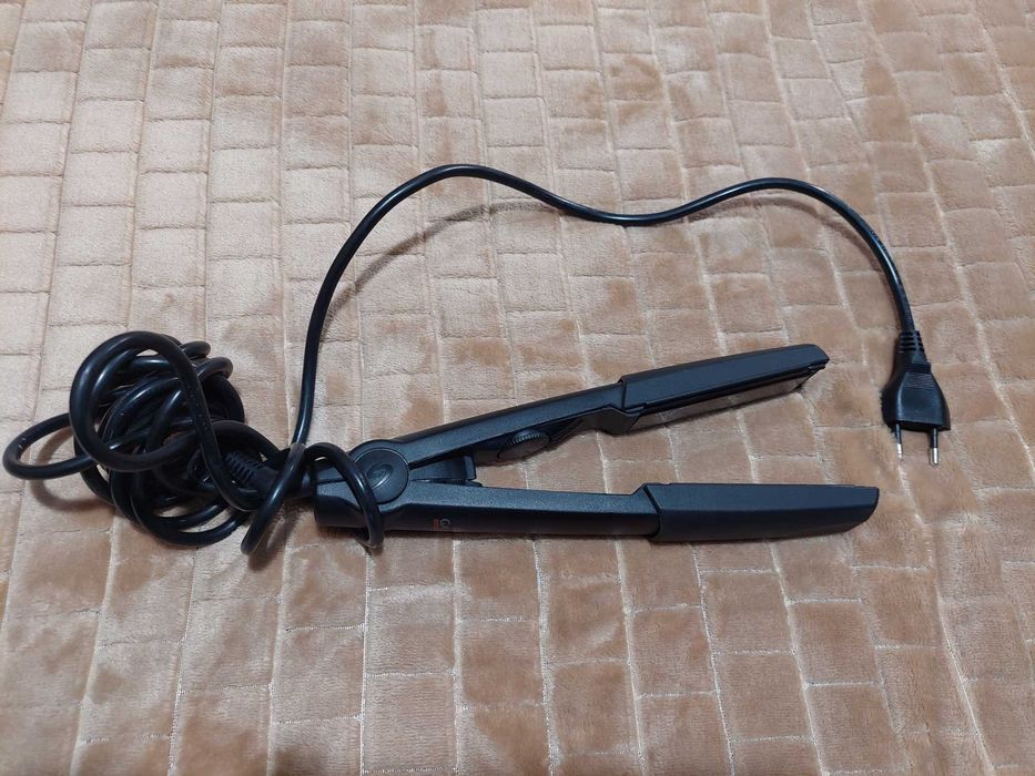 Вирівнювач для волосся Gama