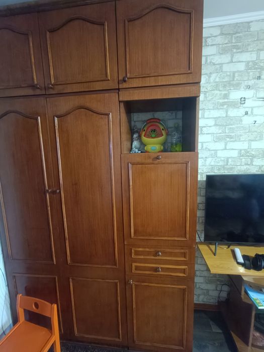 Стінка , вітальня