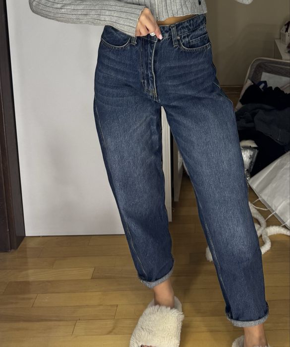Нові стильні жіночі джинси мом
