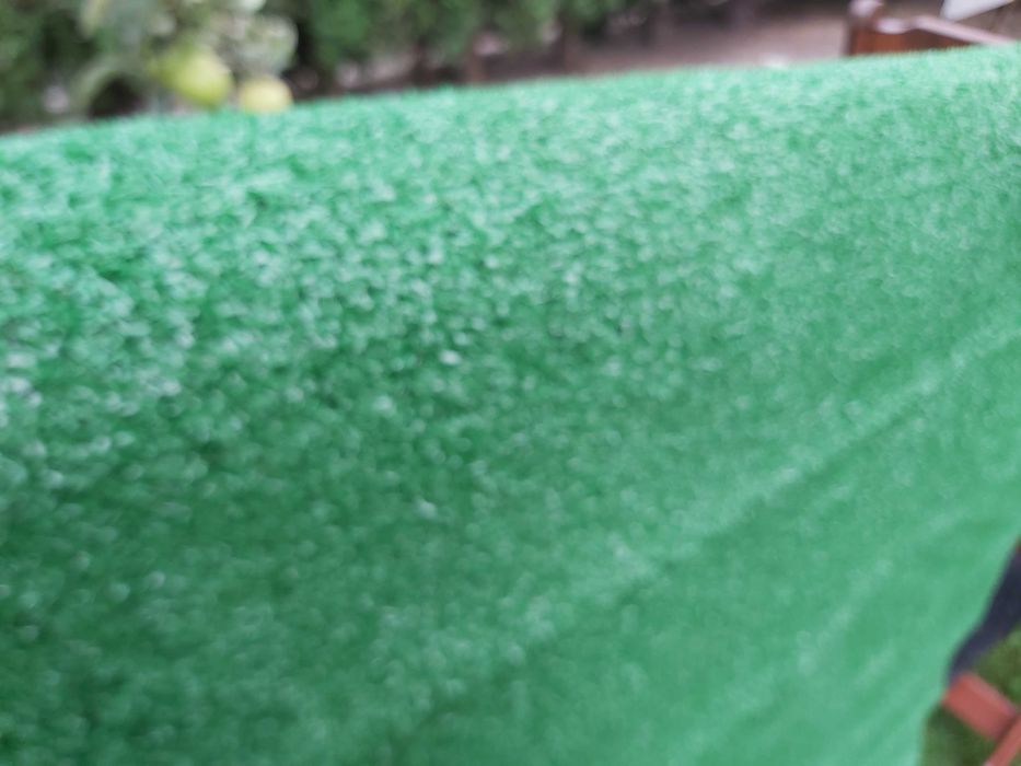 Sztuczna trawa gotowe odcinki po 2 m szerokie na 1m