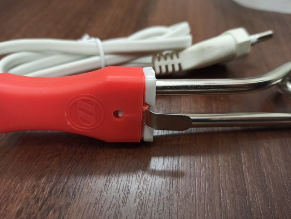 Кипятильник электрический новый