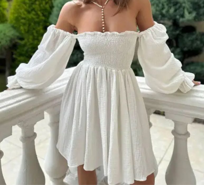 Ніжна сукня