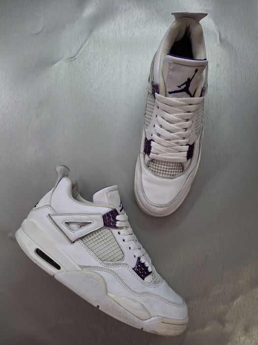 Кроссовки Air Jordan 4 Retro Purple Metallic White
ОРИГИНАЛ 
Отлично п