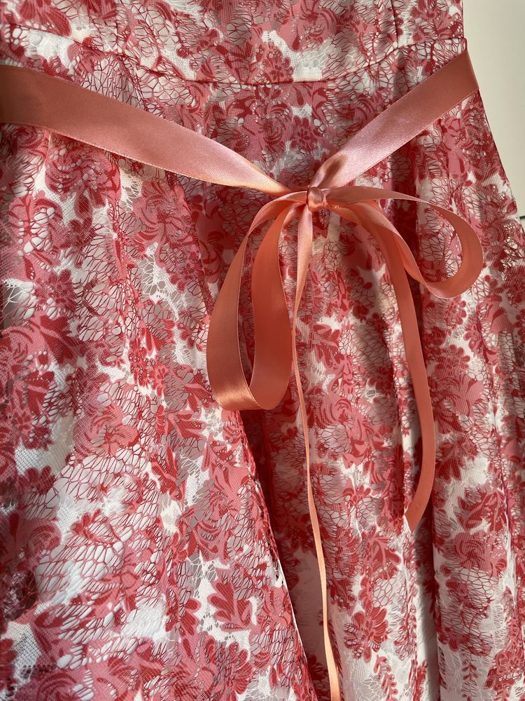 Piekna koronkowa sukienka midi r.38 Bonprix