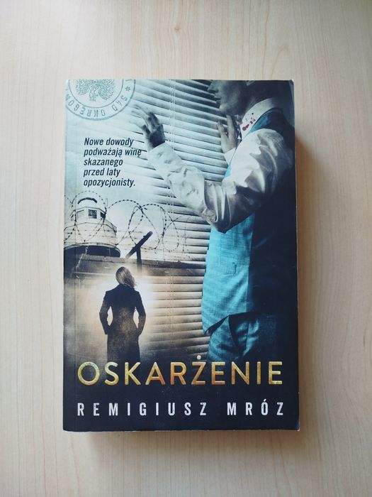 książka 'oskarżenie' Remigiusz Mróz Chyłka