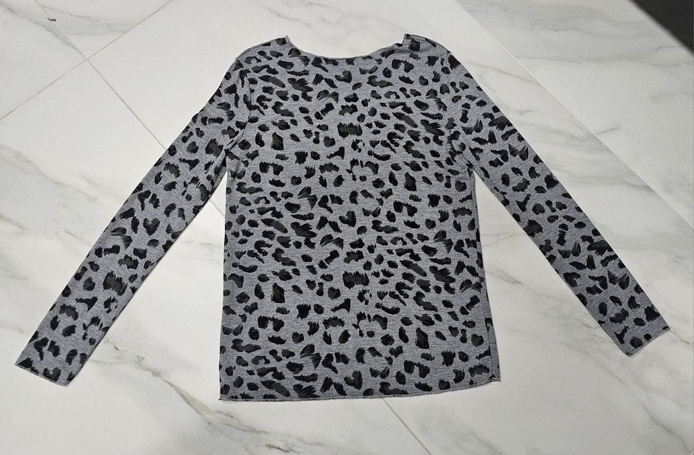 M&G Moda sweterek szary w cętki rozm. Uni nowy