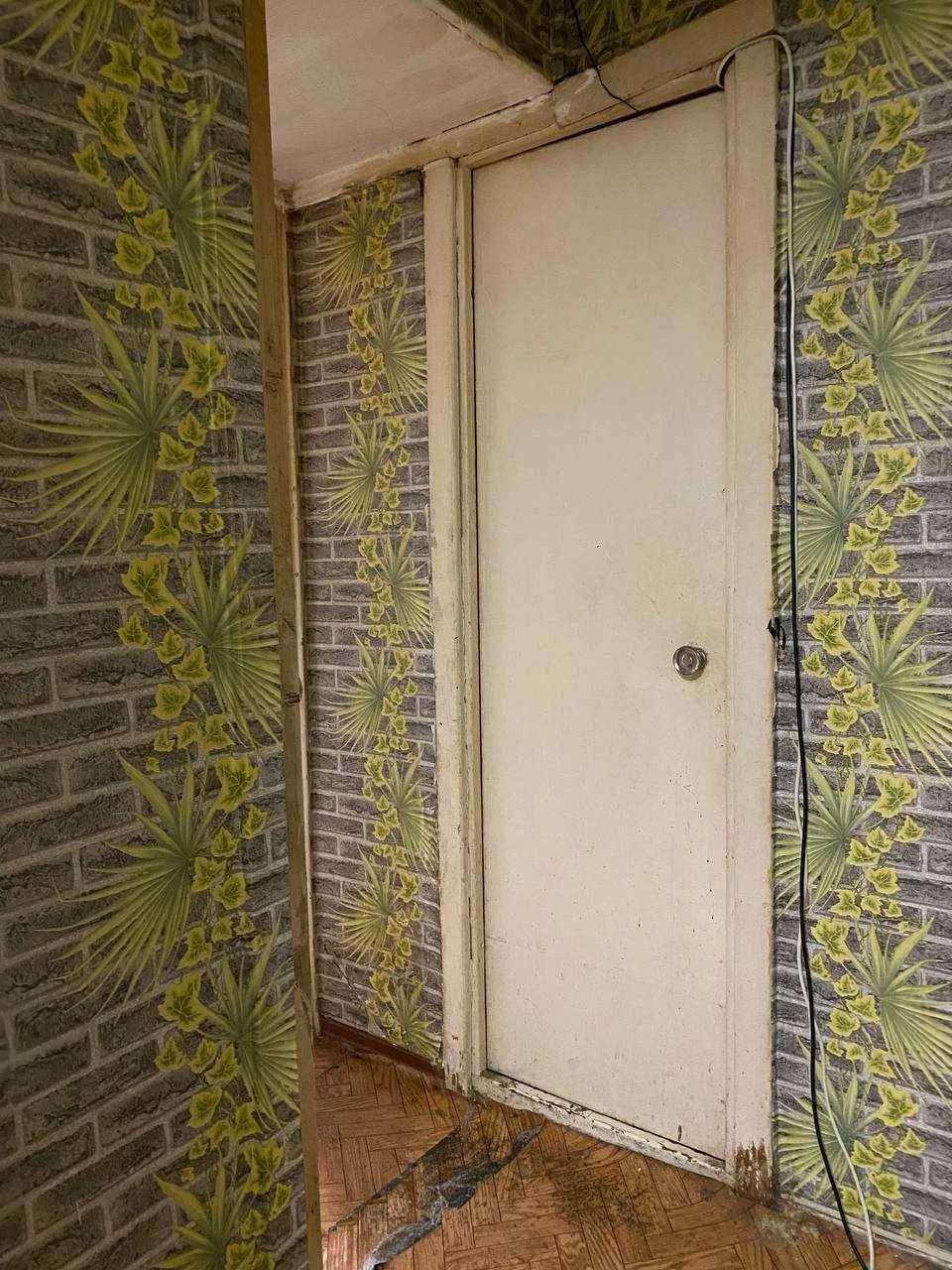 Продам 2-к квартиру Тополя-3 Панікахи Епіцентр