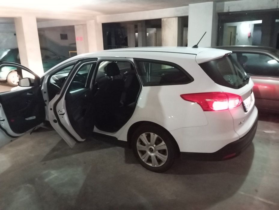 Ford Focus 1.0 EcoBoost Gasolina transmissão 5 manual 100hp 5 portas