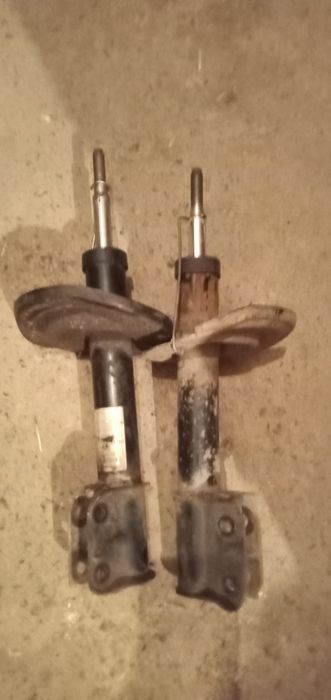 стойка амортизатора Рено Мастер 3