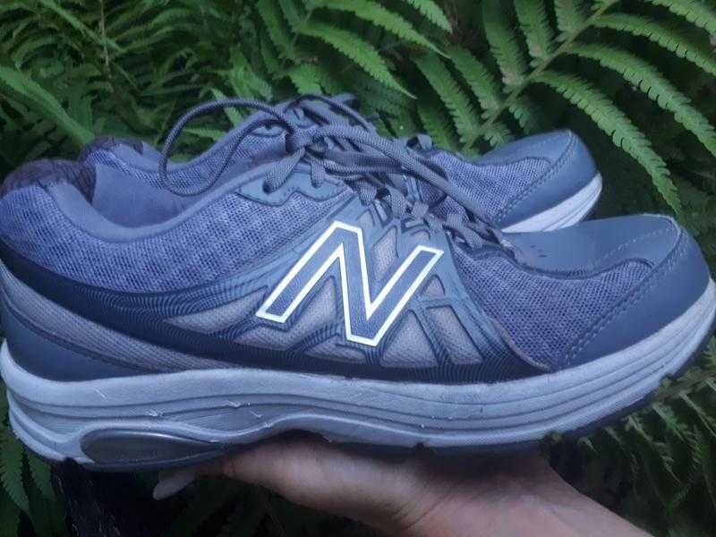 Фірмові кросівки підлітку\new balance 847\оригинал\24см)