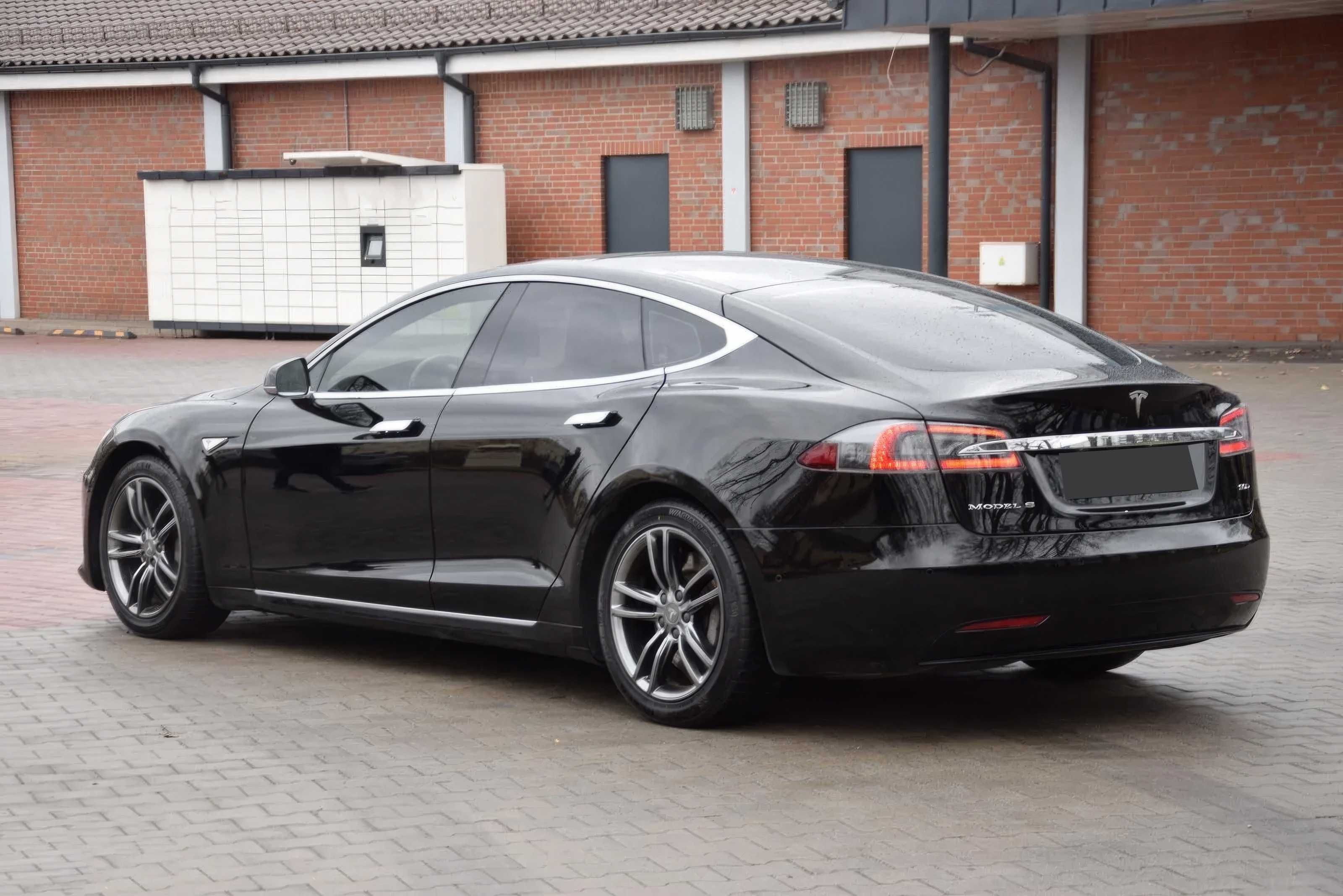2016 Tesla Model S Long Range Plus