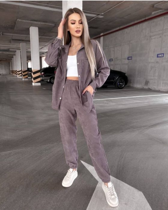 Вельветовий брючний костюм 42-44