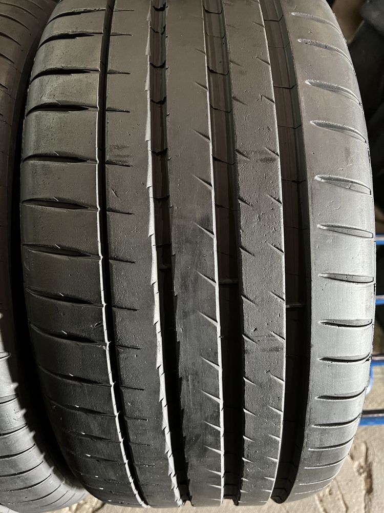 255/40/19 R19 Michelin Pilot Sport 4S 4шт