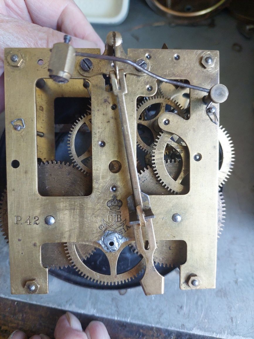Mechanizm do zegara wiszącego Gustaw Becker