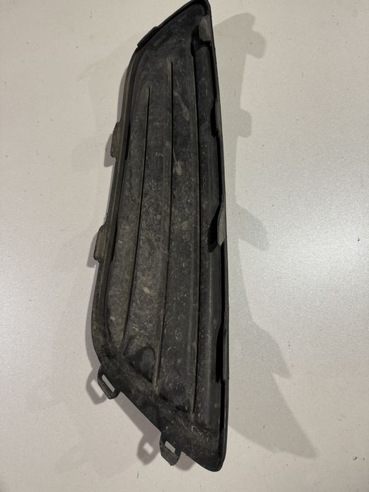 Решетки заглушки противотуманных фар ford focus 3