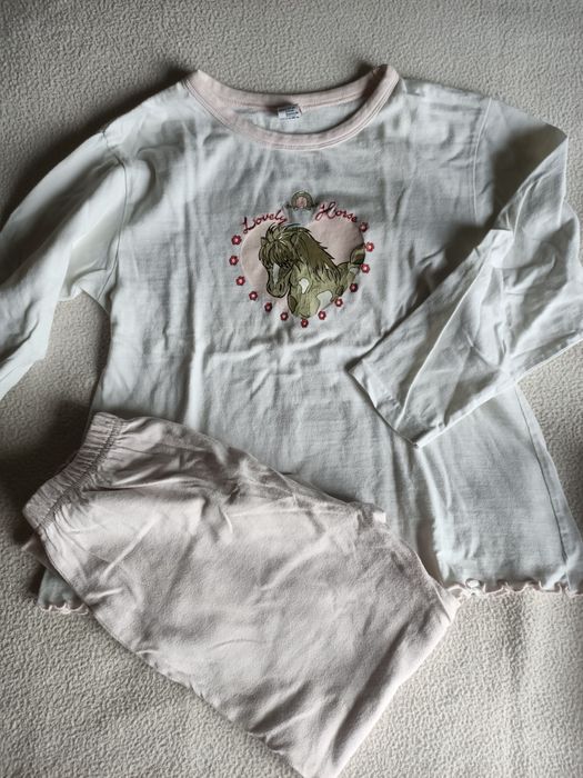 Paka ubrań dla dziewczynki rozmiar 110-122