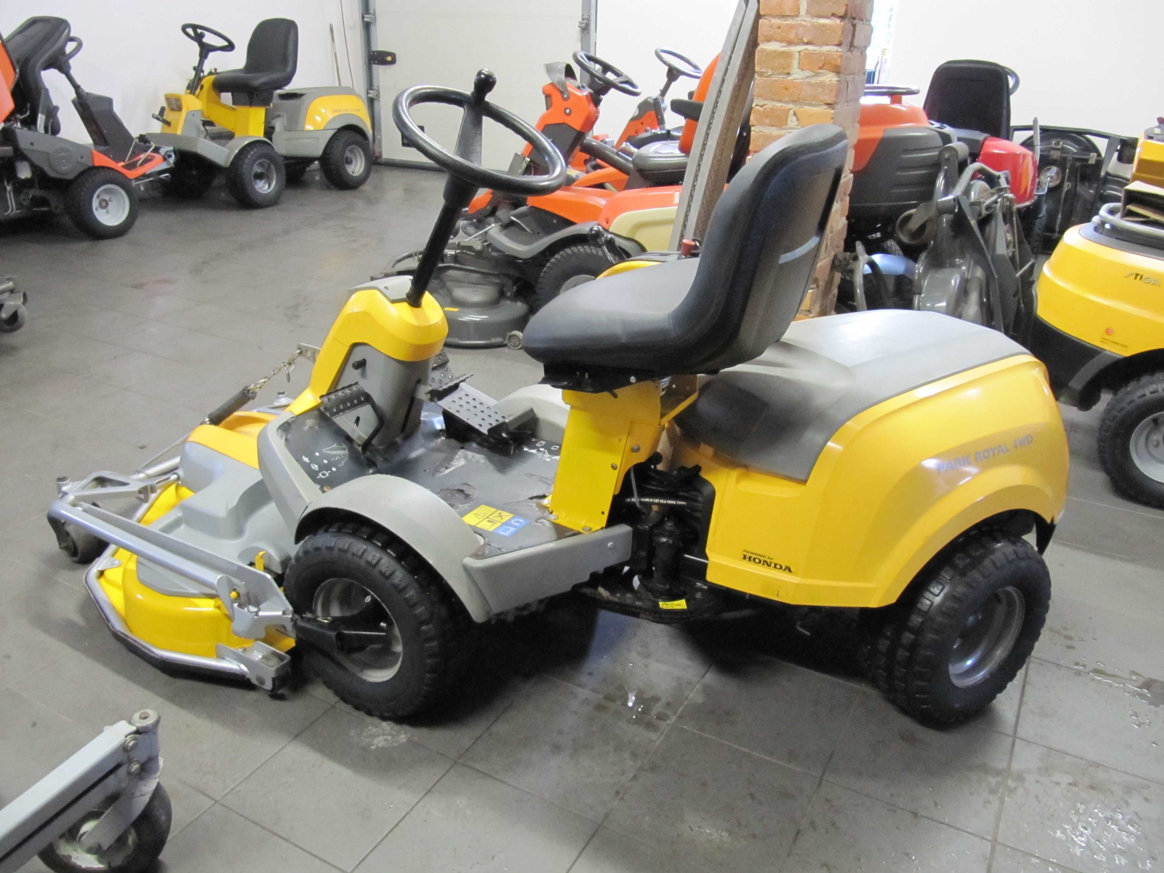 Traktorek Kosiarka STIGA PARK Honda 4x4