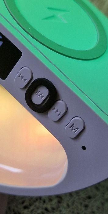 Przenośny głośnik Bluetooth, zegar, budzik, lampka nocna RGB, kabel do