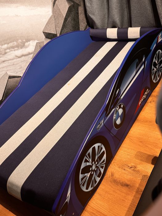 Продам кровать машинку б/у