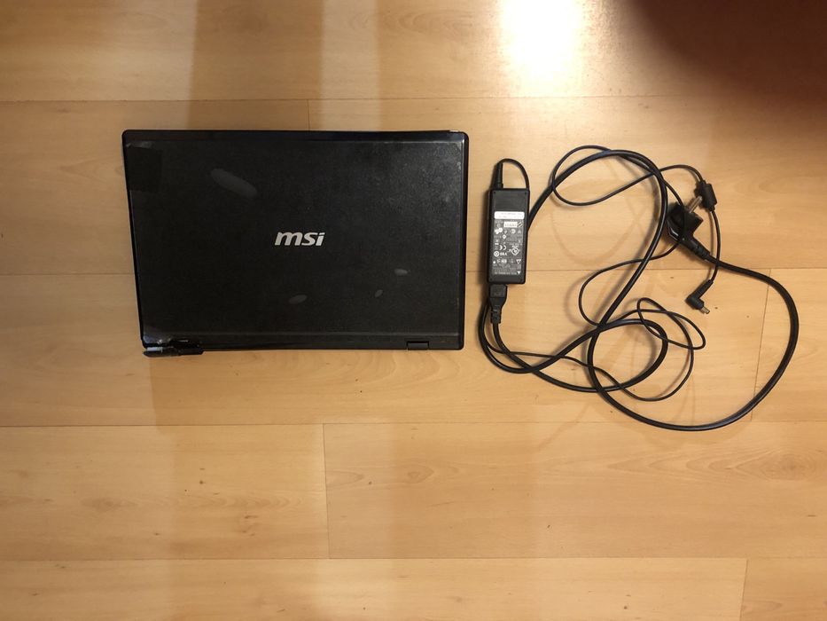 Notebook MSI CR500 uszkodona matryca + bez dysku