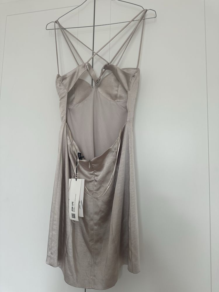 Сукня Zara шовкова міні