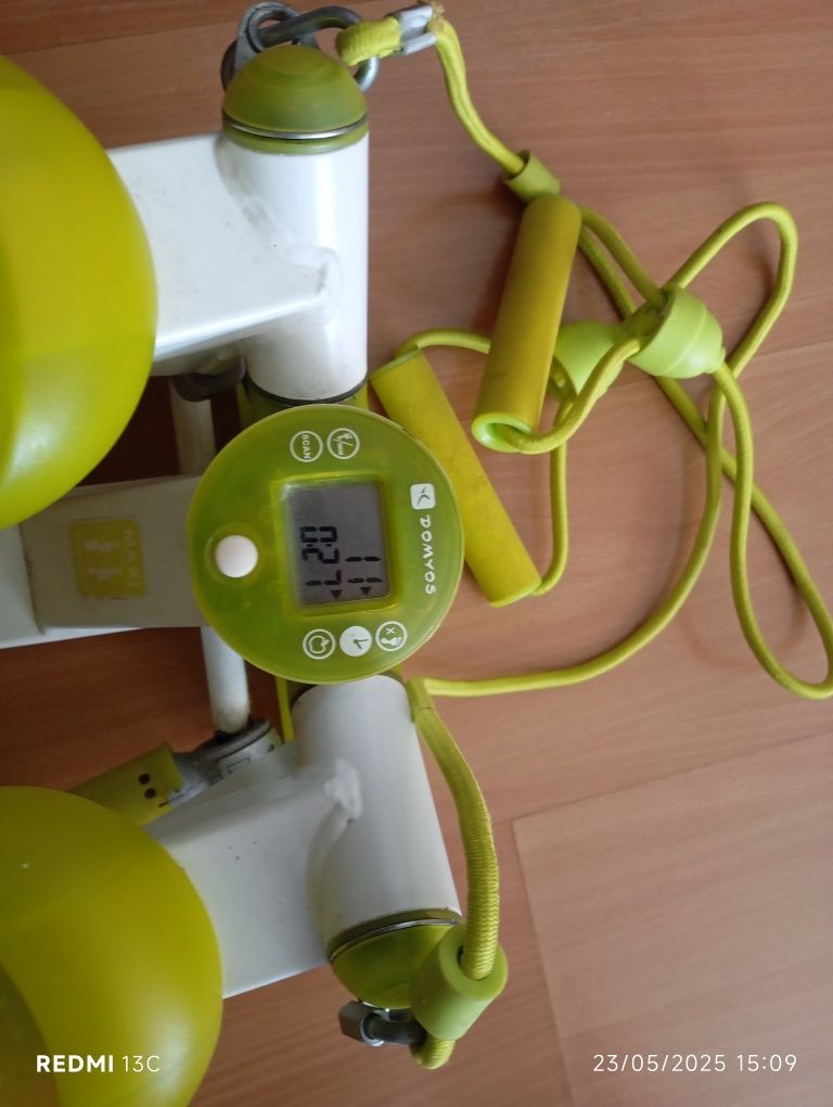 Step com elásticos para bracos