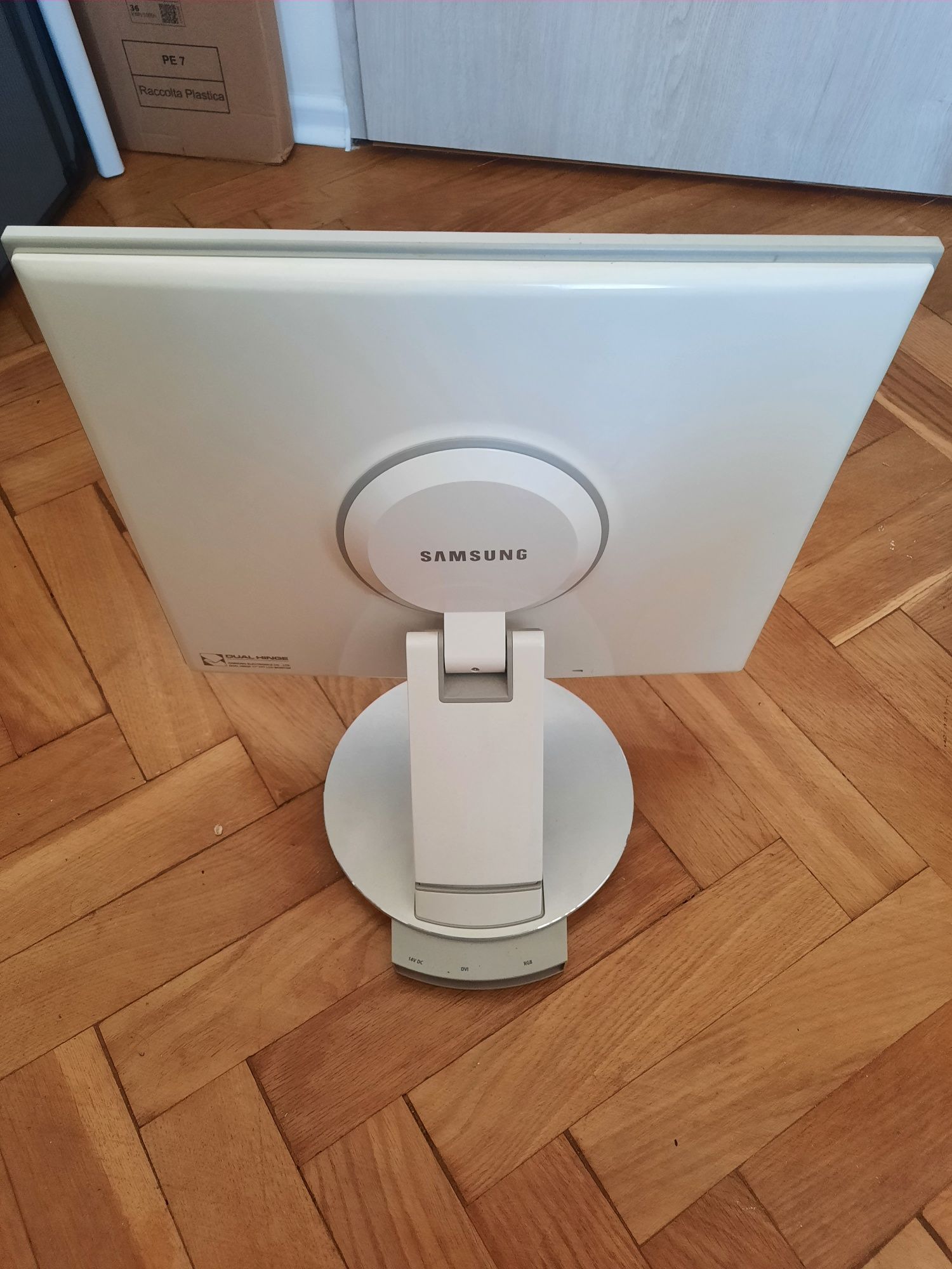 Monitor Samsung SyncMaster 173P Plus