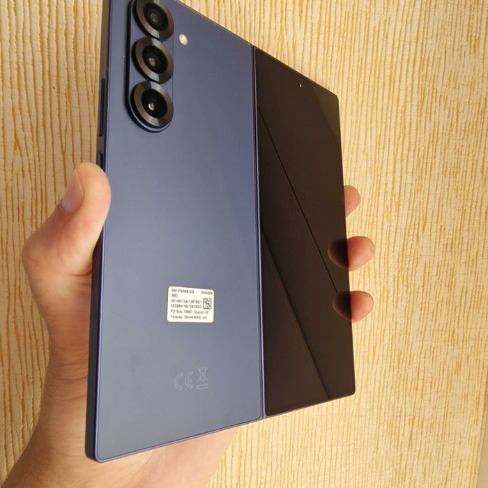 СРОЧНО! Samsung Galaxy Z Fold6 12/512 ГБ (синій)