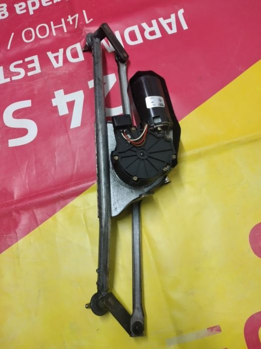 Motor Limpa vidros com Estrutura BMW E36 318TDS Ano 1995