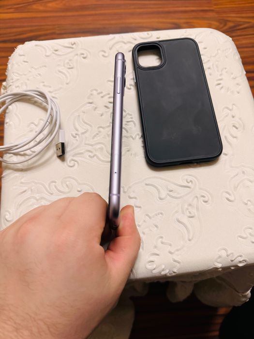 Айфон 11 на 128гб в нармальном состоянии физ сим