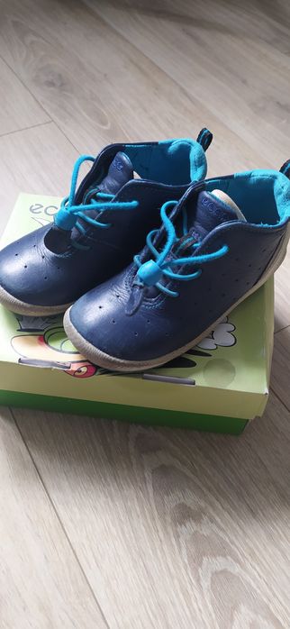 Buty Ecco dla chłopca.