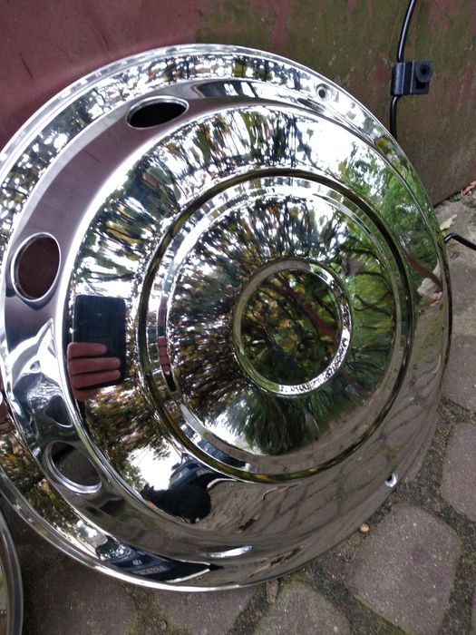 Ковпаки нержавійка для Мерседес Ман Івеко Богдан 16,17.5,19.5 гарні