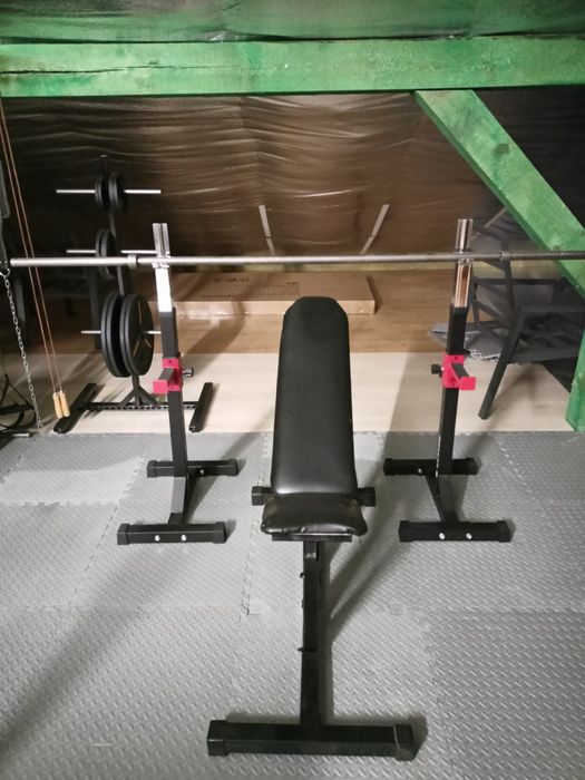 Ławeczka, stojak i gryf