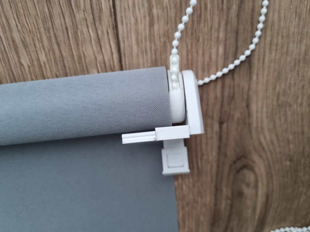 Dwie rolety szare popielate z OBI Faro  szerokość 42.5cm x 150cm średn