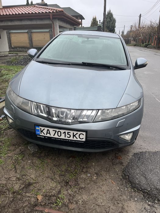 Honda Civik 5d 1,8 бензин
