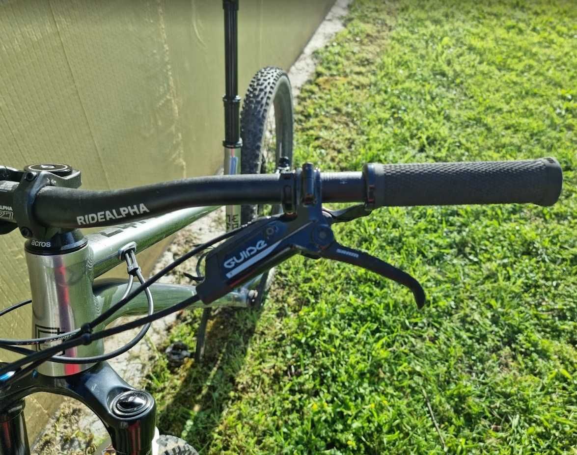 COMMENCAL META HT AM ESSENTIAL Gun Metal