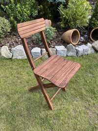 Drewniane krzesło skladane