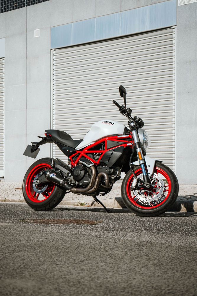 Ducati Monster 797