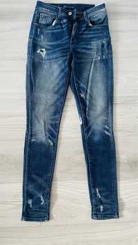 Jeansy Levis 25/32